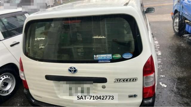 Toyota SUCCEED 2019-01 8729630-1