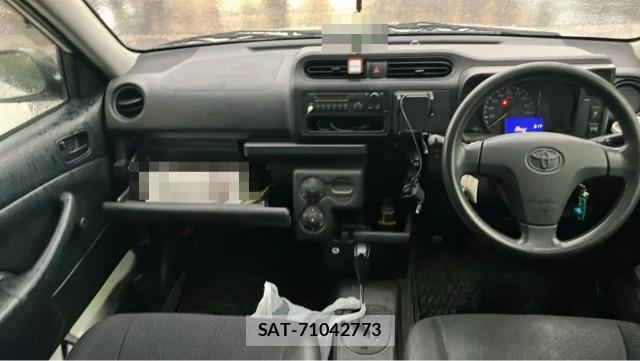 Toyota SUCCEED 2019-01 8729630-2