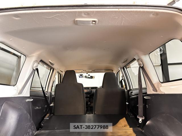 Toyota SUCCEED 2015-06 8730223-12