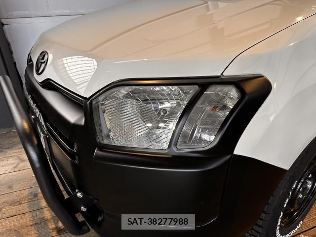 Toyota SUCCEED 2015-06 8730223-18