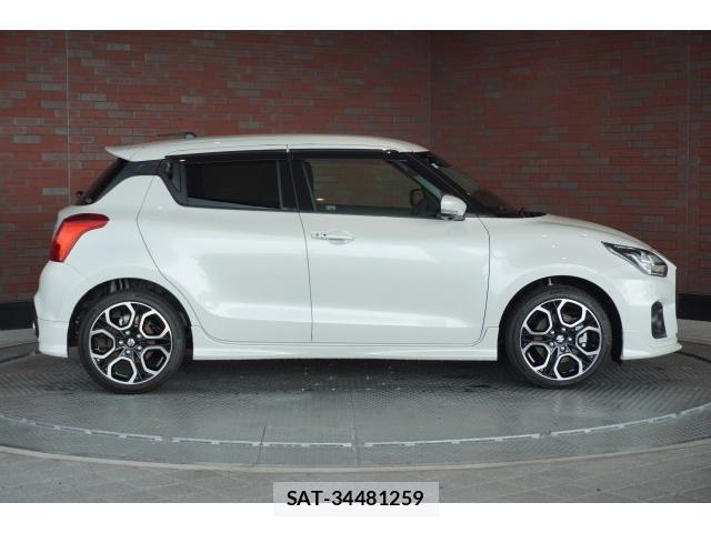 Suzuki SWIFT 2022-06 8726176-3