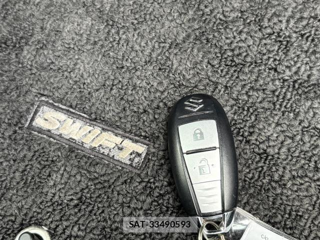 Suzuki SWIFT 2012-10 8727830-10