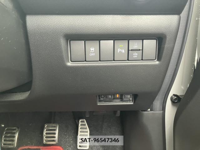 Suzuki SWIFT 2023-11 8728272-11