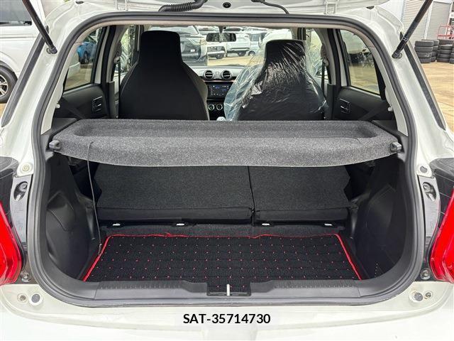 Suzuki SWIFT 2019-05 8728331-7
