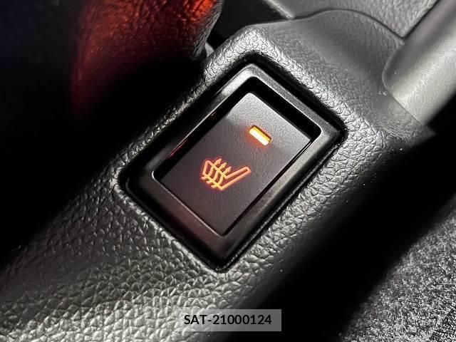 Suzuki SWIFT 2022-08 8730743-4