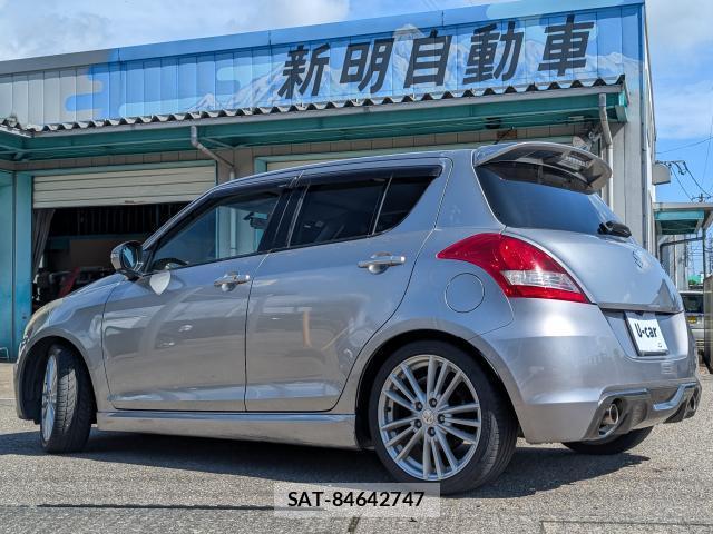 Suzuki SWIFT 2014-10 8731047-12