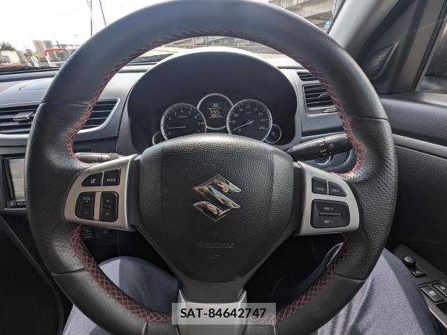 Suzuki SWIFT 2014-10 8731047-17