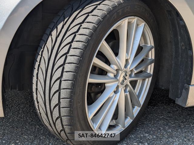 Suzuki SWIFT 2014-10 8731047-8