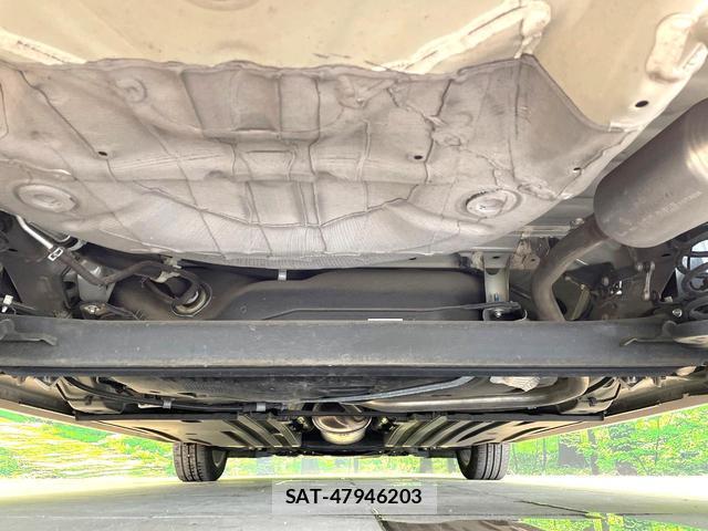 Suzuki SWIFT 2020-06 8729698-18