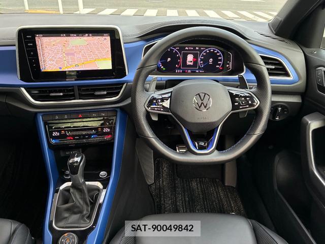VolksWagen T-ROC 2023-10 8730945-14