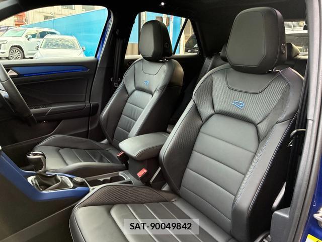 VolksWagen T-ROC 2023-10 8730945-17