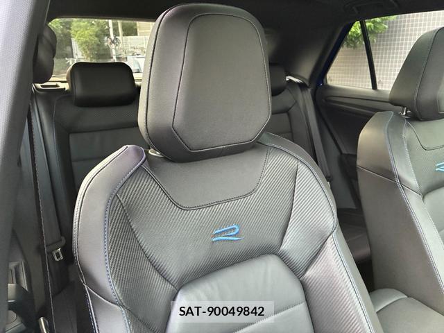 VolksWagen T-ROC 2023-10 8730945-18