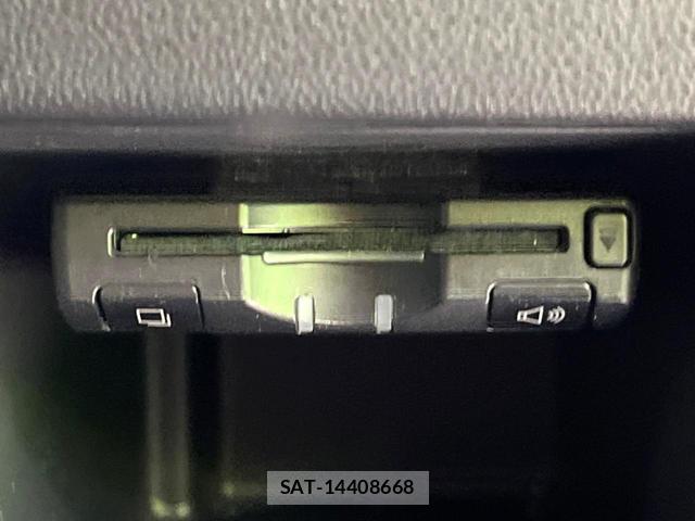 Daihatsu TANTO 2016-04 8726068-7
