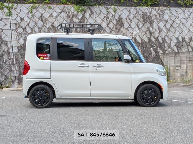 Daihatsu TANTO 2014-02 8726185-6