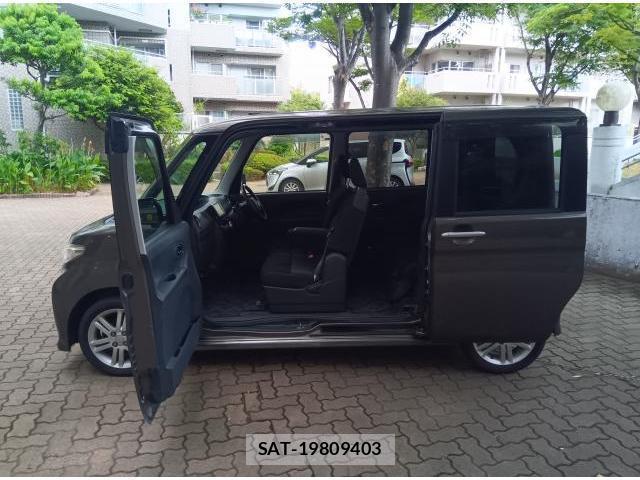 Daihatsu TANTO 2011-08 8726721-12
