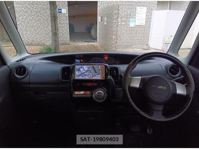 Daihatsu TANTO 2011-08 8726721-2