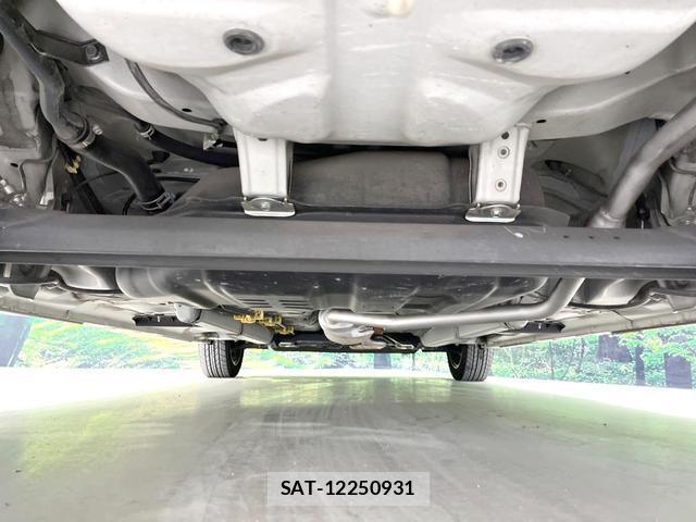 Daihatsu TANTO 2017-08 8727050-18