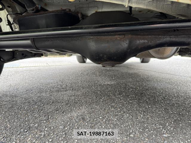 Daihatsu TANTO 2017-06 8727709-11