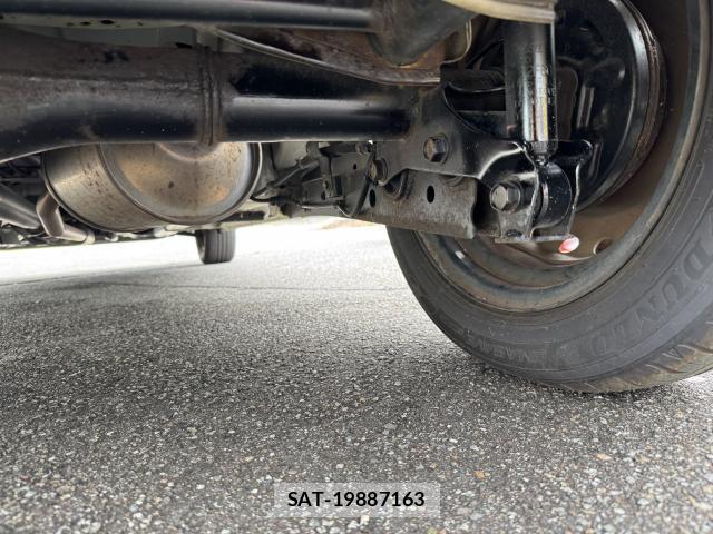 Daihatsu TANTO 2017-06 8727709-12