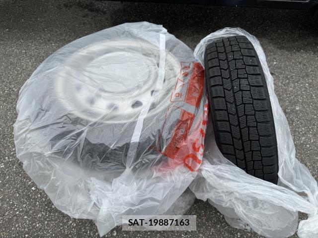 Daihatsu TANTO 2017-06 8727709-18