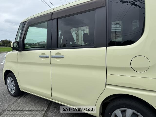 Daihatsu TANTO 2017-06 8727709-3