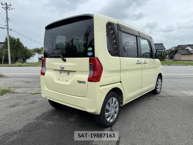 Daihatsu TANTO 2017-06 8727709-8