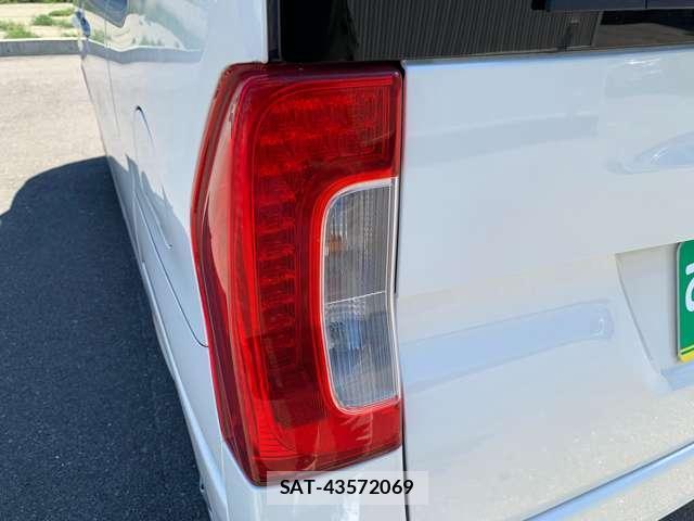Daihatsu TANTO 2017-08 8727752-12