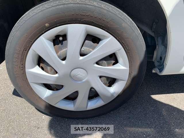 Daihatsu TANTO 2017-08 8727752-13