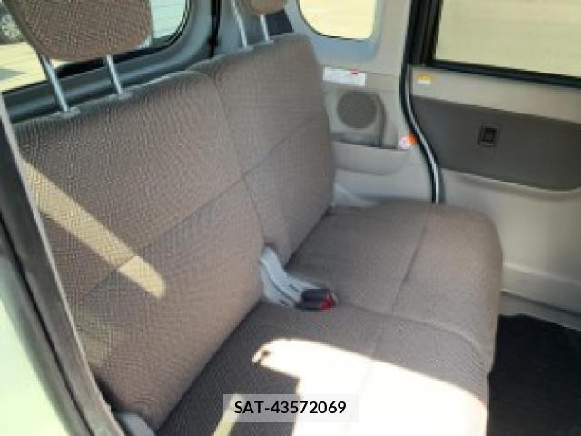 Daihatsu TANTO 2017-08 8727752-15