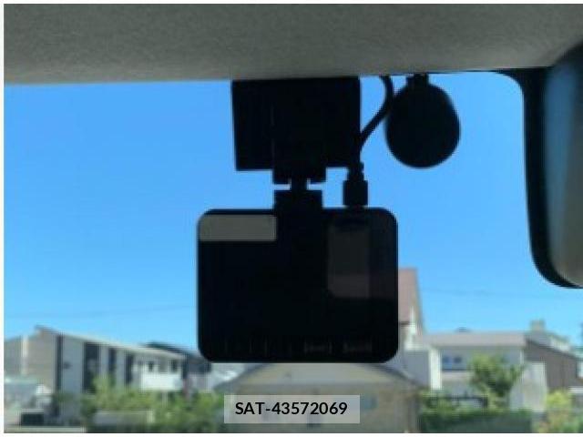 Daihatsu TANTO 2017-08 8727752-18