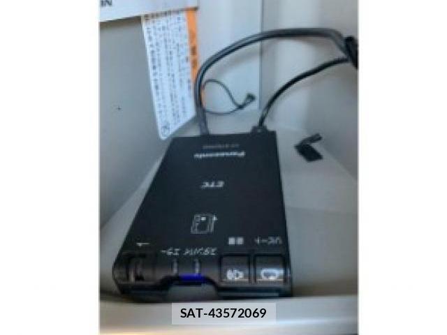 Daihatsu TANTO 2017-08 8727752-19