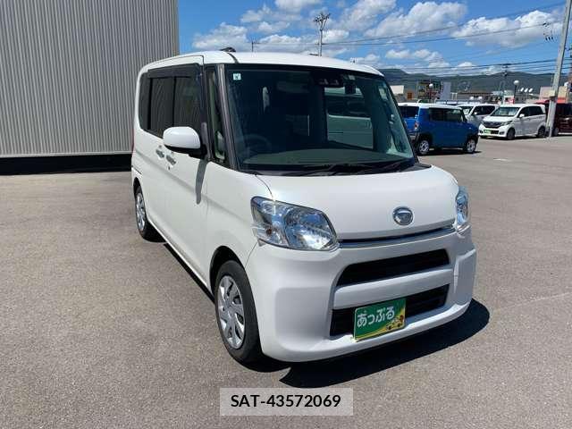 Daihatsu TANTO 2017-08 8727752-3