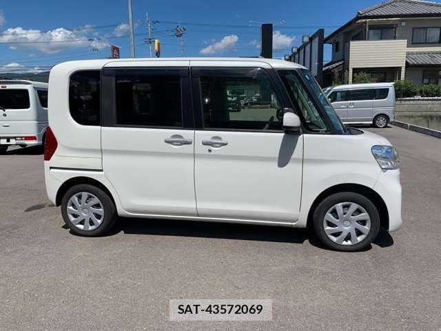 Daihatsu TANTO 2017-08 8727752-4
