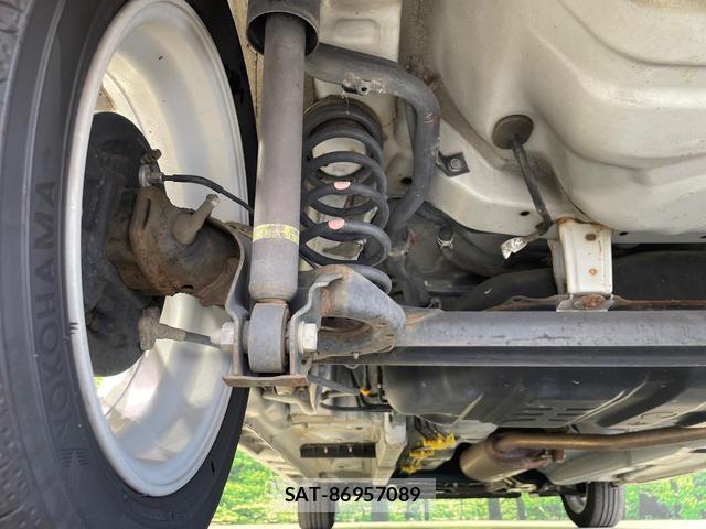 Daihatsu TANTO 2017-10 8727979-19