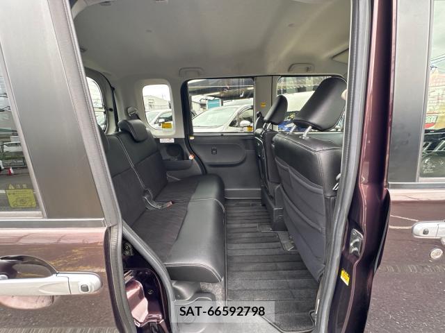 Daihatsu TANTO 2017-05 8728008-12