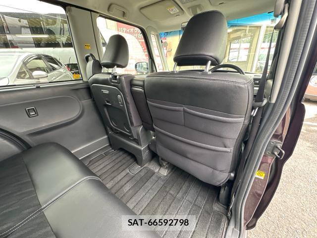 Daihatsu TANTO 2017-05 8728008-14