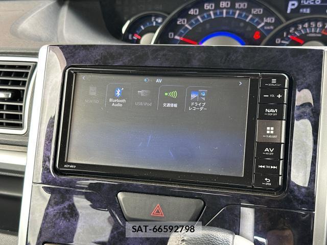 Daihatsu TANTO 2017-05 8728008-3
