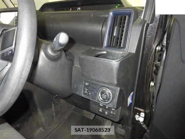 Daihatsu TANTO 2024-02 8729460-3