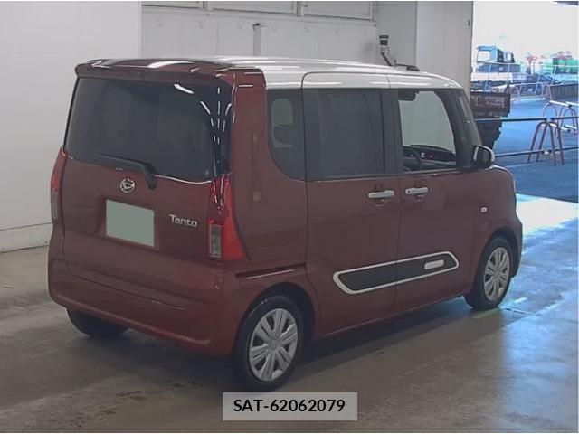 Daihatsu TANTO 2022-01 8730722-1