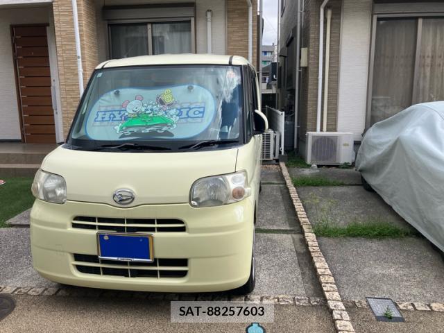 Daihatsu TANTO 2011-11 8730778-0