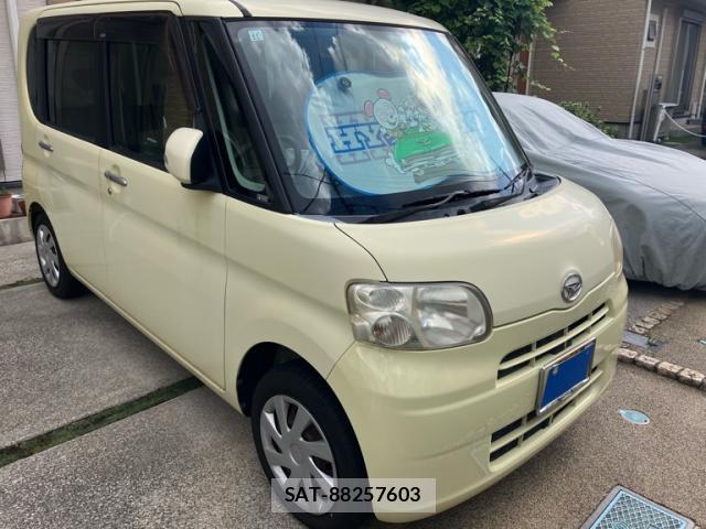 Daihatsu TANTO 2011-11 8730778-2