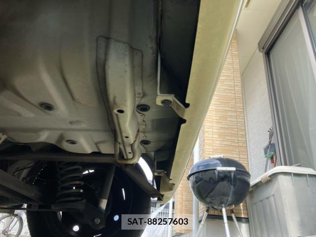 Daihatsu TANTO 2011-11 8730778-5