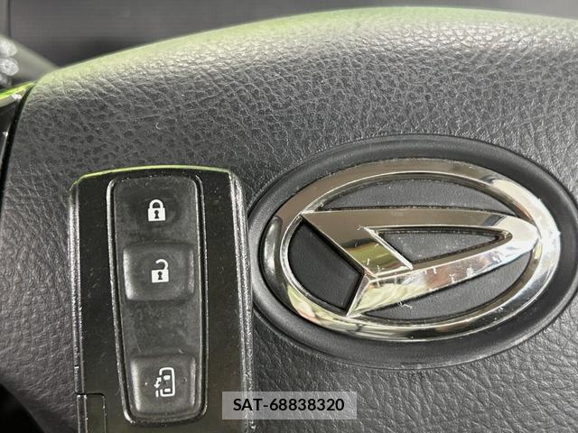 Daihatsu TANTO 2010-02 8730906-4