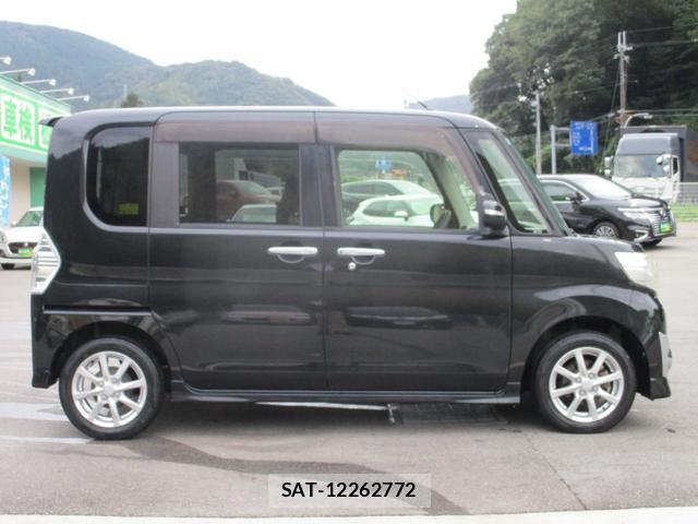 Daihatsu TANTO 2014-01 8731150-3