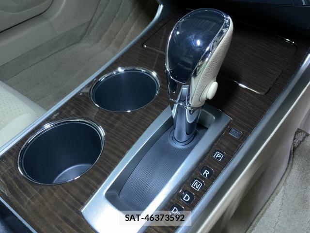 Nissan TEANA 2017-05 8731034-16