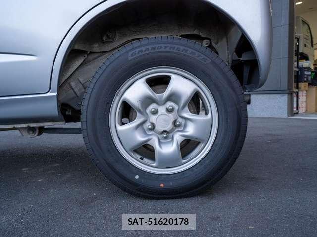 Daihatsu TERIOS KID 2011-01 8729495-13