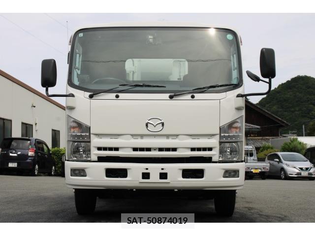 Mazda TITAN 2013-04 8727938-1