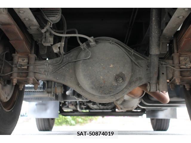 Mazda TITAN 2013-04 8727938-19