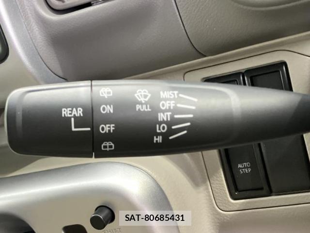 Mitsubishi TOWN BOX 2021-07 8731308-17