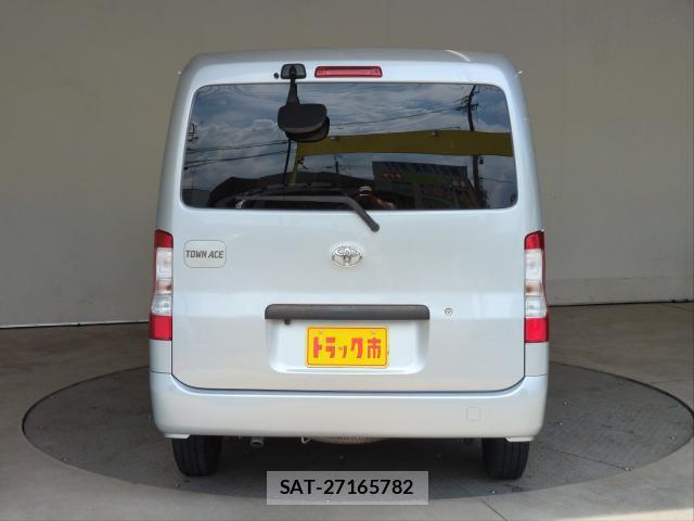 Toyota TOWNACE VAN 2022-07 8729485-13